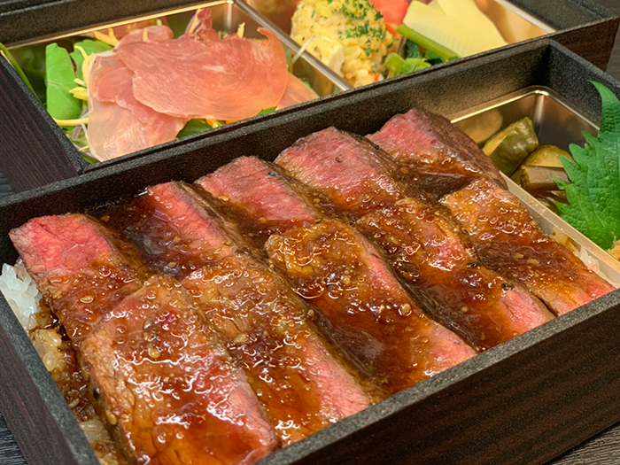 特製神戸ビーフステーキ重